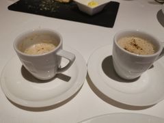 卡布奇诺蘑菇汤-AZUR聚(香格里拉饭店)