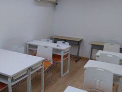 -语朵教育·日韩德法留学(曹杨校区)