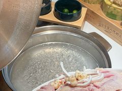 -烹然四季椰子鸡火锅(姚家园万象汇店)