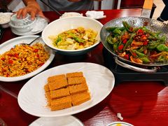 -湖南人家湘菜馆(镇江路店)