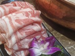 -三人行骨头王火锅(长寿店)