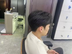 -藤野造型烫发染发