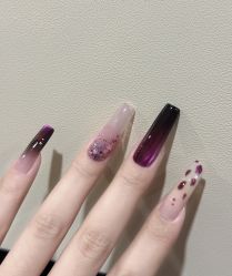 -桃色美甲沙龙