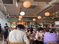 -ROAST coffee & eatery