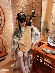 -汉仪华裳汉服馆(打浦桥店)