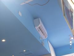 -提一眼镜·蔡司·依视路(小寨店)