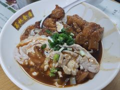 牛筋猪脑捞河-荔林食店(西华路店)