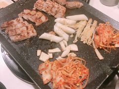 -八色五花肉(新村2号店)