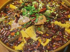 -老码头黑皮肘子锅包肉(赣水路店)