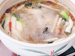 -撒拉人家.酸菜牦牛肉火锅