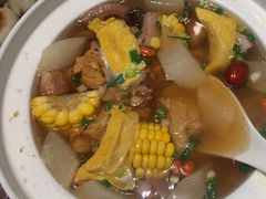 -江城小馆陕南妈妈菜·全球旅行餐厅(钟楼店)