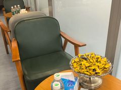 -无奔眼镜·蔡司·依视路授权店(朝阳大悦城店)