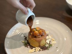 -Chom Cafe and Restaurant