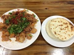 牛肉加肥肠夹饼-豆相识•九九豆腐脑(牛咡桥店)