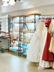 -红馆妆造(中央大街店)