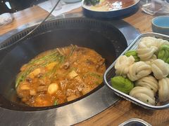 -山河屯铁锅炖·非遗东北菜(南山店)
