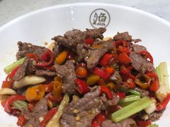 -江渔儿酸菜鱼·拔草餐厅(虎门君乐汇店)