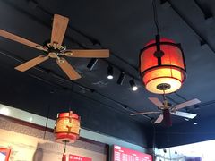 大堂-陈寔包子王·卤煮小肠·京味小吃(龙潭店)