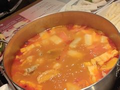 -尚尚仙·酸汤猪手·猪肚鸡火锅(华联万柳购物中心店)