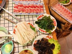 -山悦里 山野·鲜火锅(罗斯福广场店)