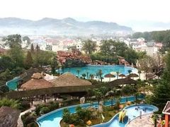 -金孔雀温泉旅游度假村