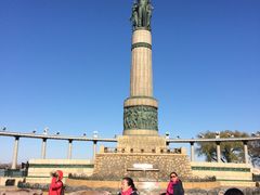 -人民防洪胜利纪念塔