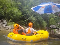 -安吉龙王山峡谷漂流