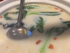 -泉畔人家·老济南经典鲁菜(大明湖店)