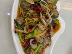 -覃记海鲜美食餐厅