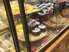 面包甜点陈列柜-味多美(民星路店)