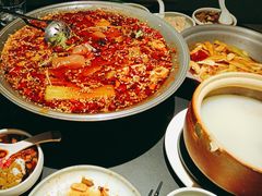 -麻六记(凤凰汇店)