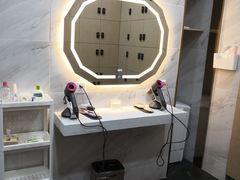 -龙格亲子游泳·水育早教运动中心(绿城店)