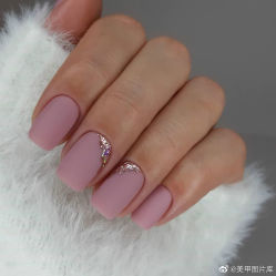 -Pink You美甲洗眉纹绣定制中心