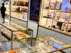 -世纪大明眼镜·林德伯格·蔡司官方授权店(武昌旗舰店)