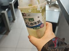 -喜茶(上海北外滩来福士店)