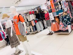 -优衣库(石家庄裕华万达广场店)