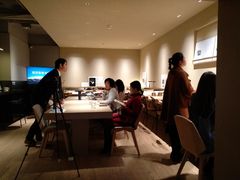-物质生活书·酒吧