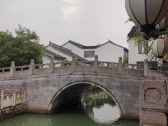 -吴越荣记苏州菜·松鼠桂鱼100%活鱼现做(斜塘老街店)