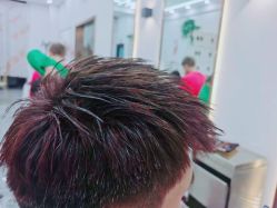 -V8潮牌·接发烫染连锁