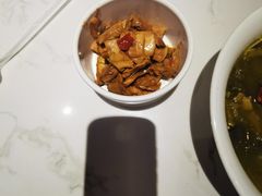 -渝是乎酸菜鱼(龙旗购物中心店)