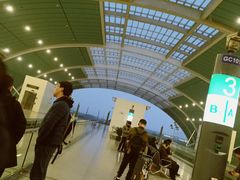 -龙阳路磁悬浮列车总站-停车场