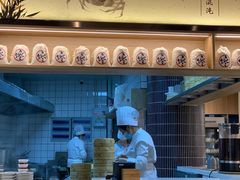 -馋三尺蟹粉小笼(人民广场店)