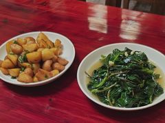 -芦茨金富饭庄·25年老字号·专做稻草鸡