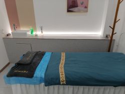 -More摩尔医美の注射线雕光电中心