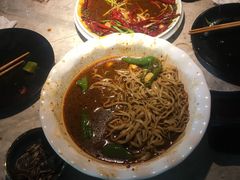 -沪小胖小龙虾(淮海中路旗舰店)