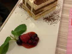 -必胜客(东大桥店)