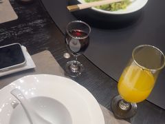 -忆江南·临江鱼馆