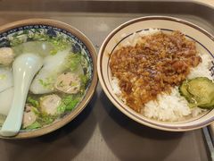 -巷仔内·台湾卤肉饭(七宝店)