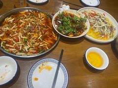 -邱金小炒·30 年盐帮江湖菜(自贡店)