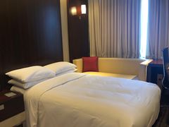 -上海龙之梦万丽酒店